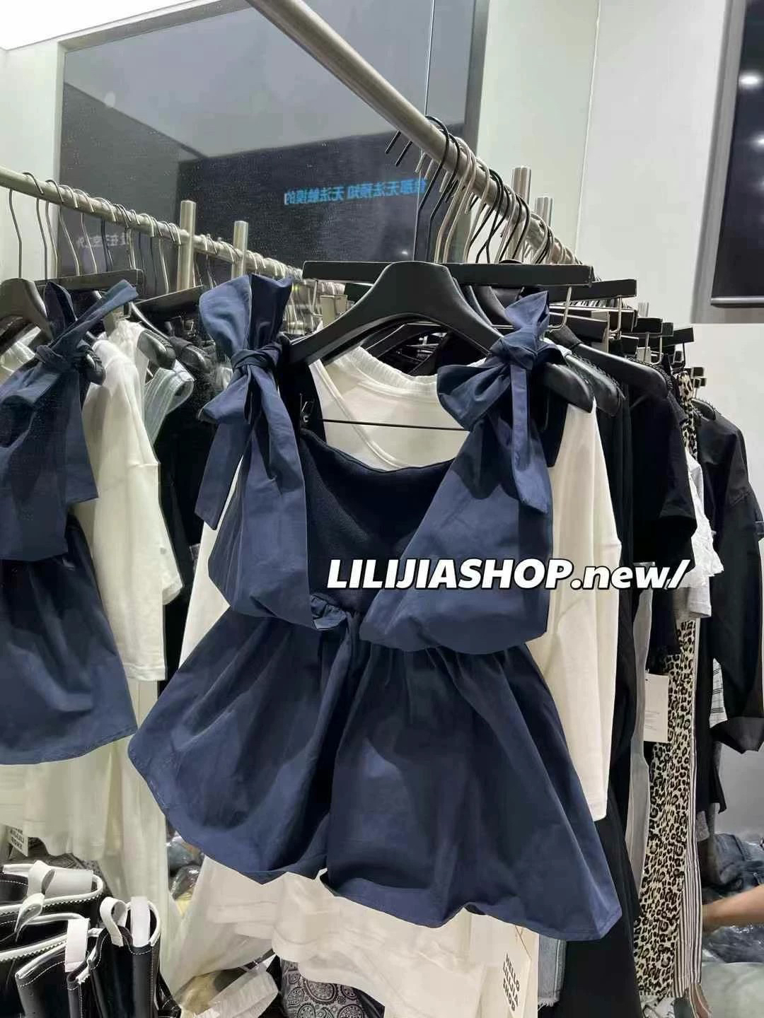 甜美减龄绑带叠穿吊带背心上衣+纯色抹胸假两件连衣裙