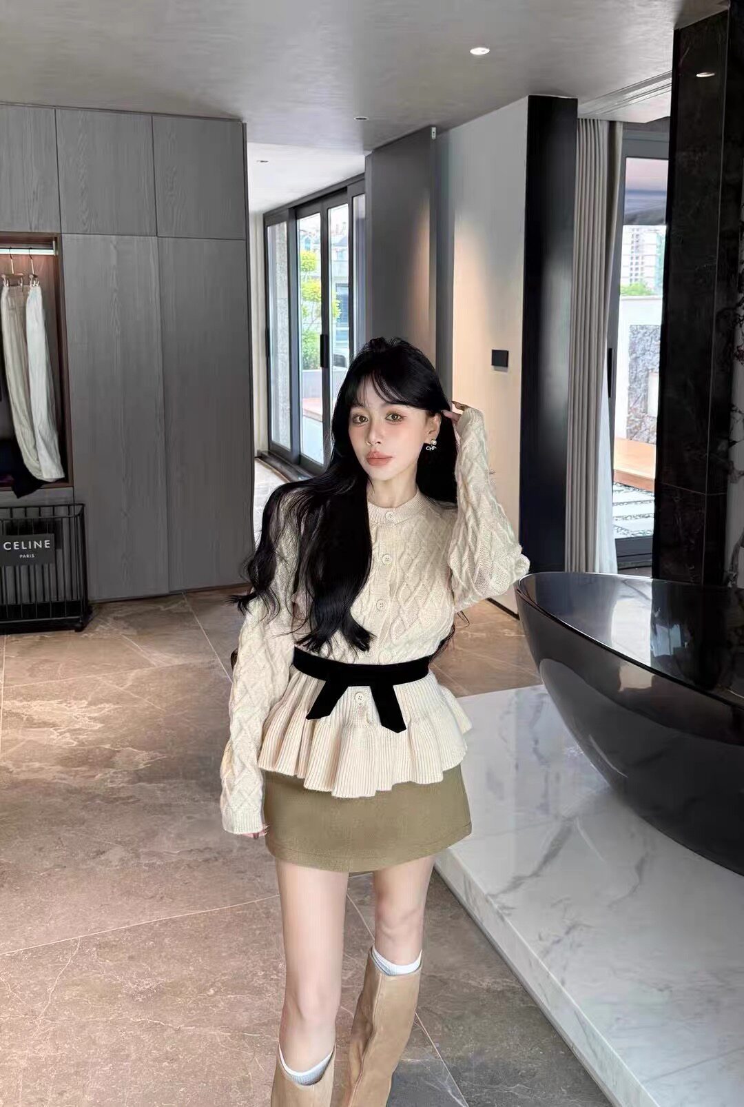 韩版时尚百搭显瘦圆领单排扣荷叶下摆长袖毛衣针织开衫女