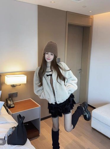 2025冬新款高级感立领仿貂环保短款显瘦保暖宽松毛毛外套