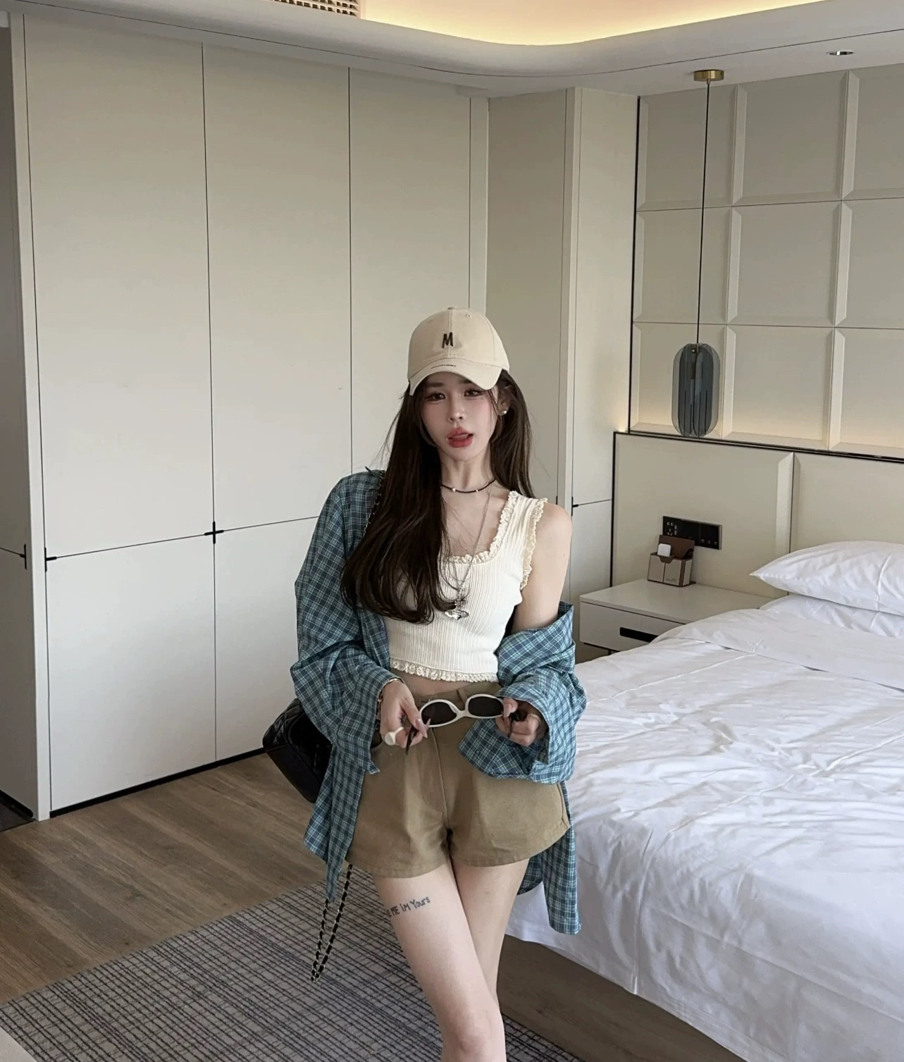 韩版格子贴标防晒长袖衬衫女装夏季2025新款爆款衬衣
