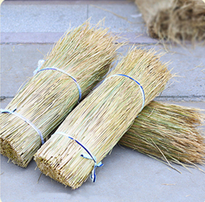 新稻草酒厂专用稻草防沙固土大棚保温隔热保暖草帘农家乐屋顶装饰