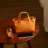 peshawar 棕色真皮迷你小挎包女式 植鞣牛皮单肩小水桶包小个子