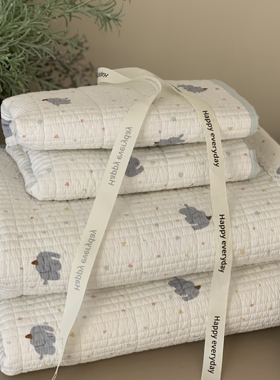 大鹅新品双面全棉床盖150x200四季绗缝夹棉防滑不皱床单榻榻米垫