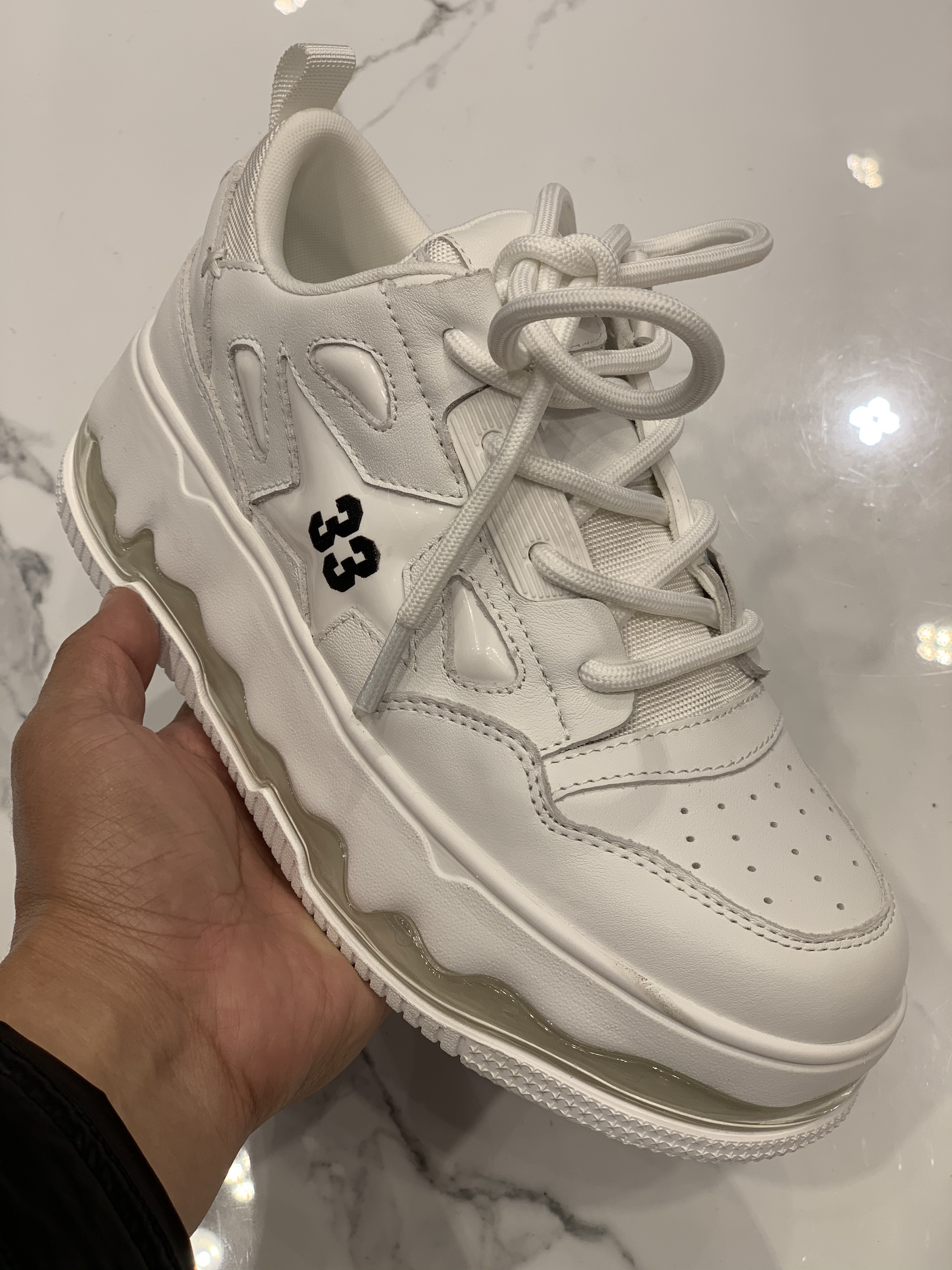 版鞋欧洲站春季新款真皮打孔绑带水晶底33号休闲高帮鞋牛皮