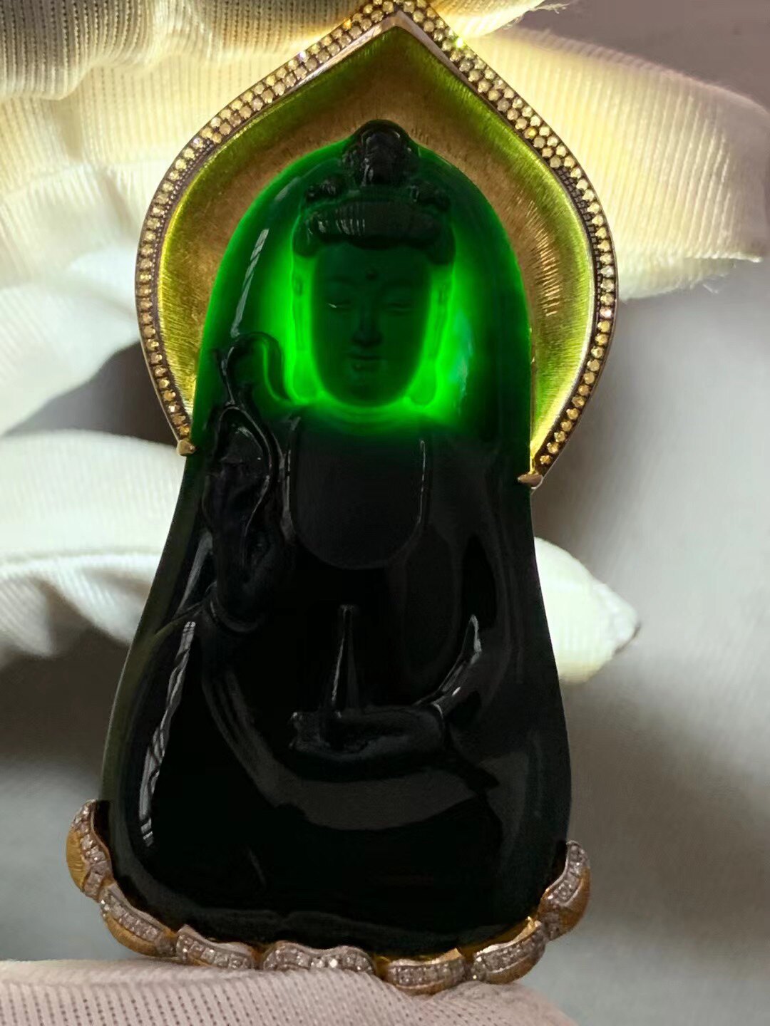 凝墨家天然缅甸翡翠18k黄金镶嵌冰种墨翠净瓶观音吊坠素衣观音