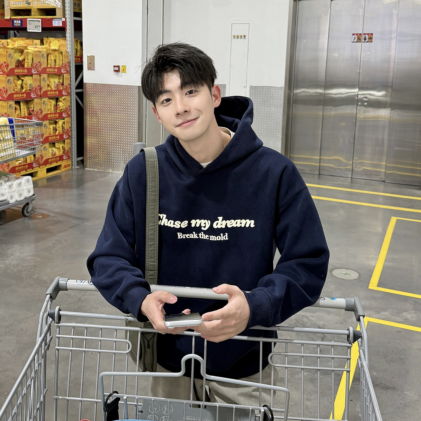 400g重磅字母刺绣连帽卫衣男生春季新款藏青色宽松休闲套头上衣男