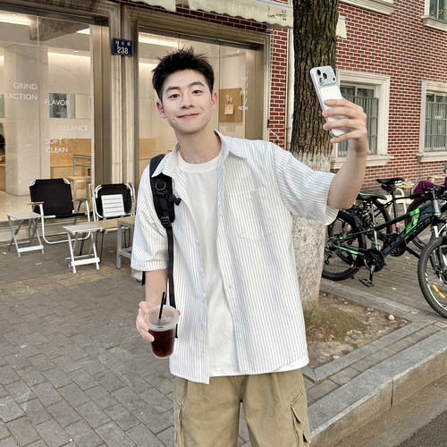 【克制细条纹】日系复古简约条纹短袖衬衫男夏季薄款宽松休闲衬衣
