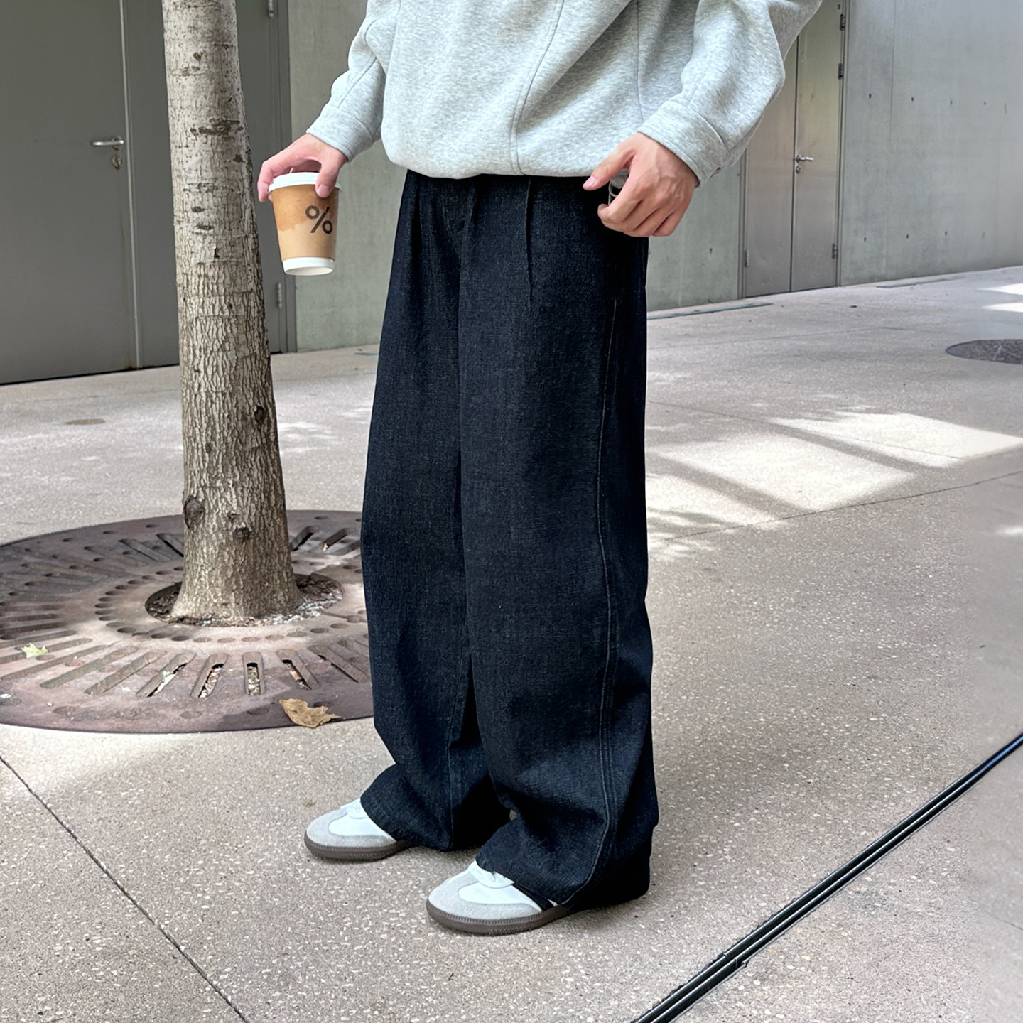 深蓝色水洗复古宽松直筒牛仔裤男生2025新款秋季百搭休闲长裤子潮