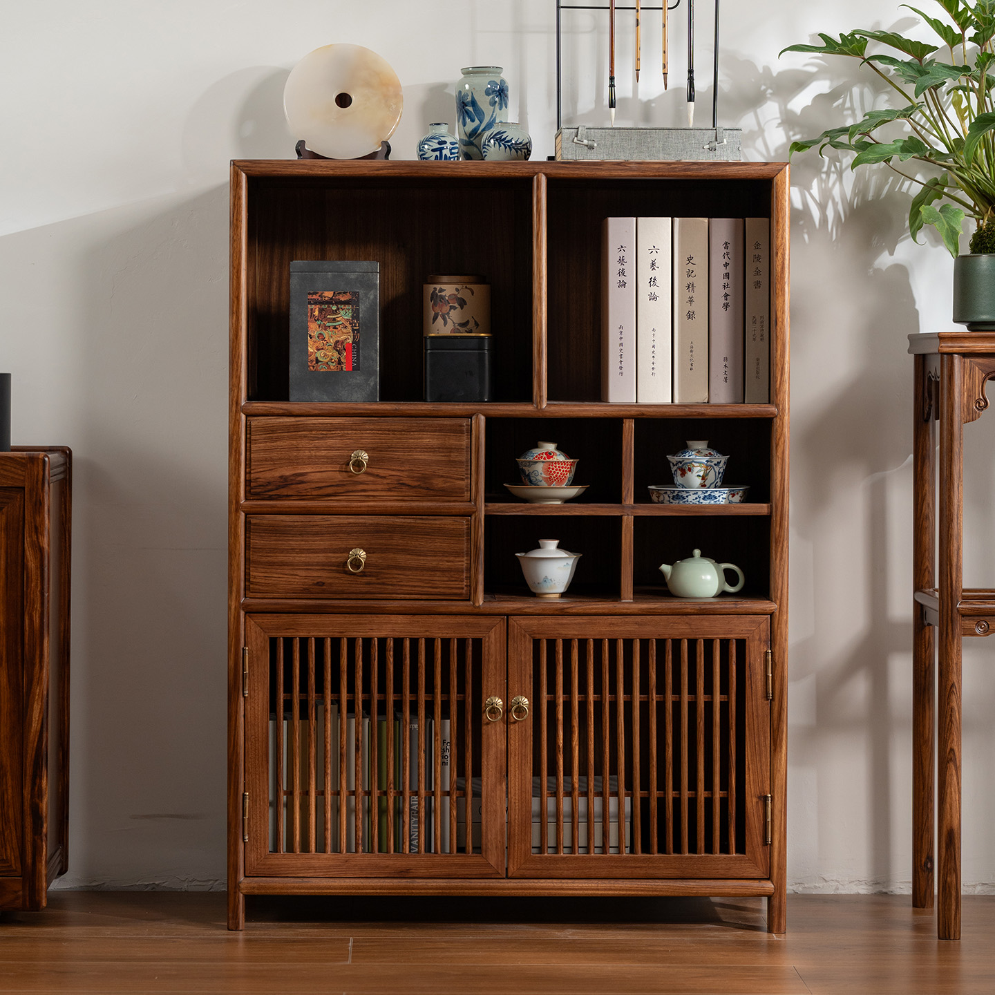 新中式博古架乌金木展示柜