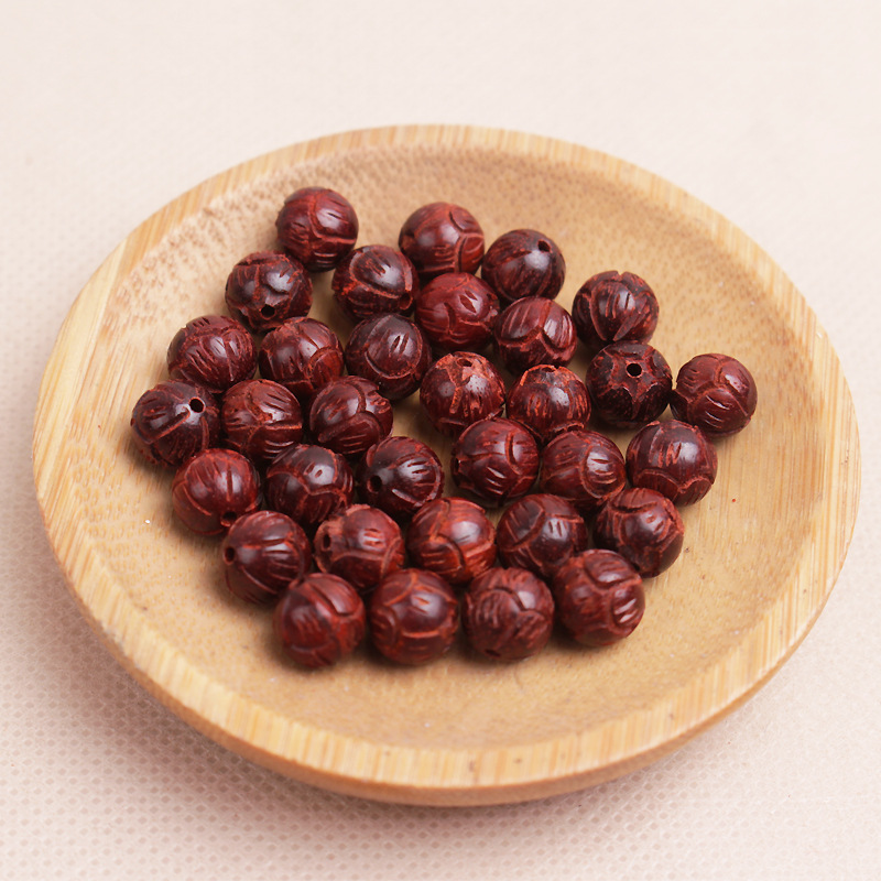 diy天然手串饰品血檀散珠