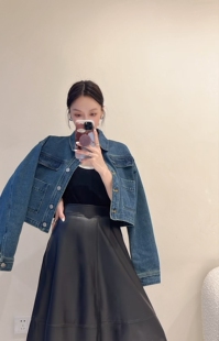 新品牛仔外套女士夹克上衣常规长袖百搭显瘦口袋单排扣个性魅力