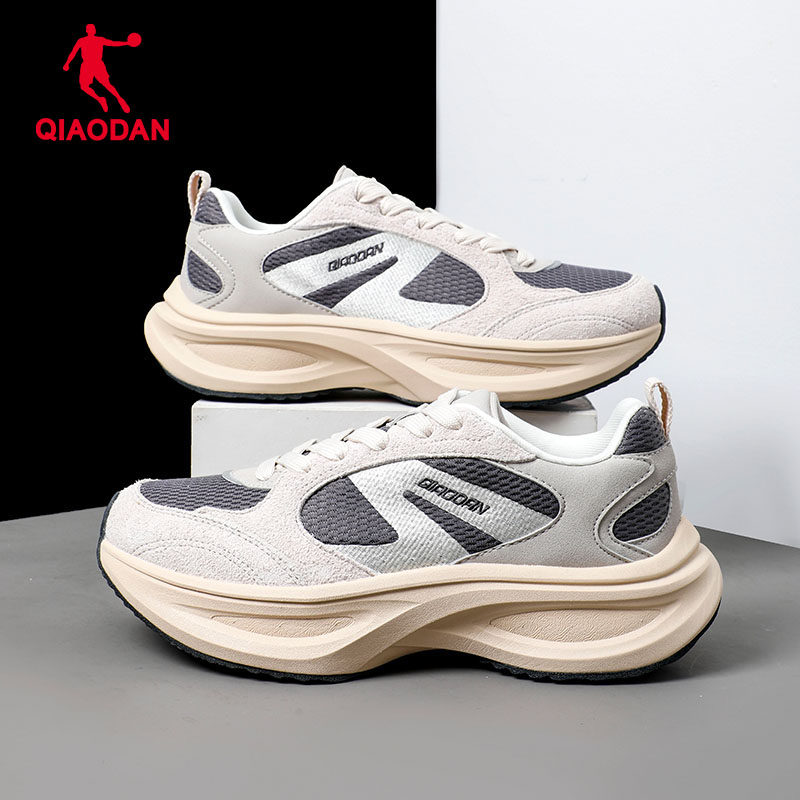 乔丹网面跑步鞋秋冬新款2025厚底增高老爹鞋运动鞋男士透气休闲鞋