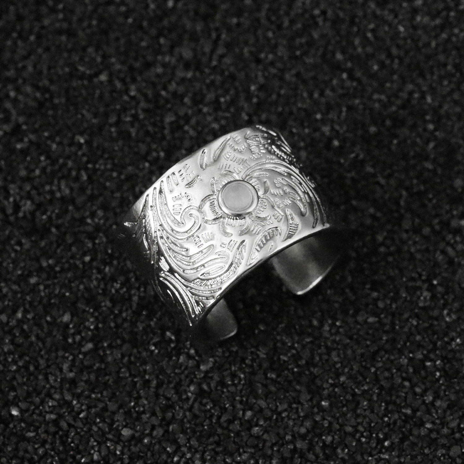 s925纯银宽面唐草纹白月光开口食指宽版戒指女小众设计轻奢高级感