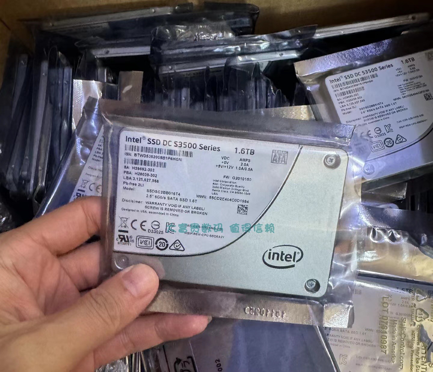 全新 Intel/英特尔 S3500 1.6T SSD 2.5 MLC SSDSC2BB016T4 硬盘