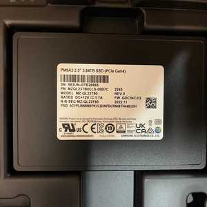 全新 三星 PM9A3 3.84TB Gen4 U.2 SSD MZQL23T8HCLS-00B7C 硬盘
