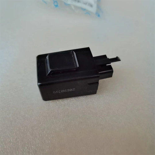 春风国宾650TRG闪光器