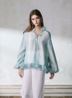 GUO JINGYI26春夏浅蓝色条纹晕染V领花边衬衫白色亚麻蕾丝长裤