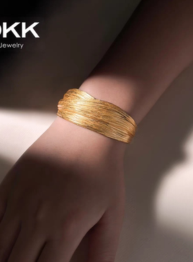 OKK织梦金银双色拉丝质感手镯