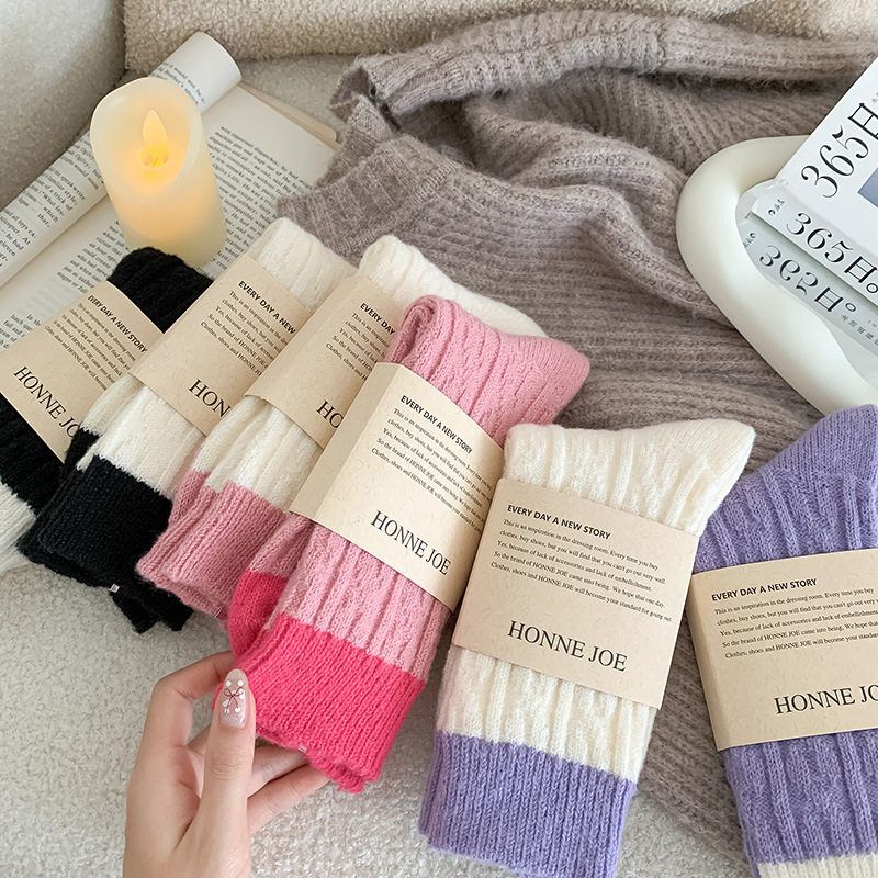 羊毛袜子女秋冬加厚保暖中筒袜麻花撞色拼接袜子韩ins居家地板袜