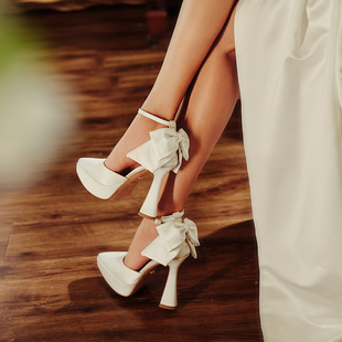 新娘鞋 26开春新款 女防水台婚鞋 蝴蝶结高跟鞋 一字带玛丽珍 订婚鞋