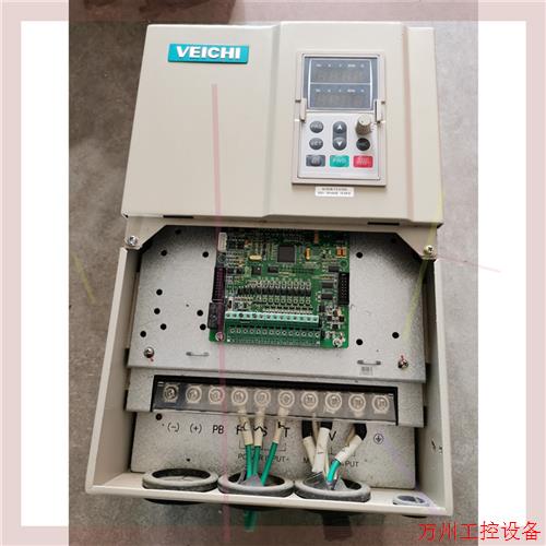 议价直拍不发:二手变频器ac80b-t3-018g,18.5kw380v实