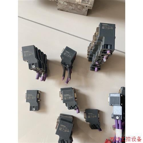 议价直拍不发:九新施耐德风机水泵型变频器22KW 37KW 380V 原装