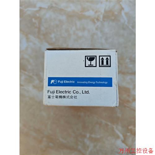 议价直拍不发:日本温控表PXW4TAY2-1V000-A