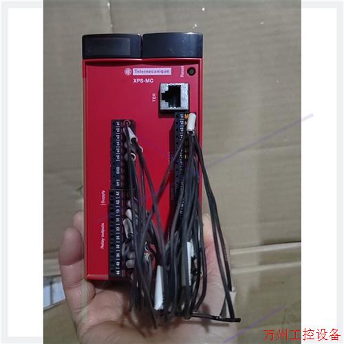 议价直拍不发:施耐德XPS-MC 控制器XPSMC16Z  成色如图, 实