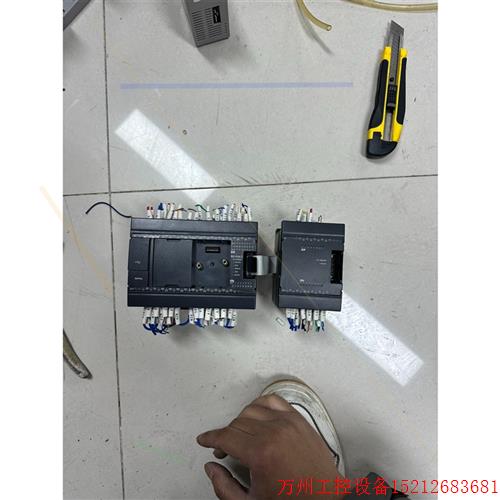 议价直拍不发:基恩士KV-N40DT,成色漂亮,模块n8exr,缺盖子,