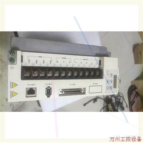 议价直拍不发:Schneider Electric/施耐德伺服驱动器LXM