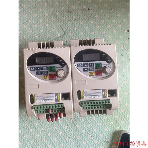 议价直拍不发:正玄EM100-1.5KW变频器功能正常成色如图,机器包好