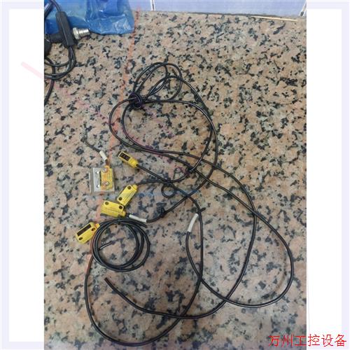 议价直拍不发:BANNER/邦纳传感器Q126E(3个),Q12AB6FF