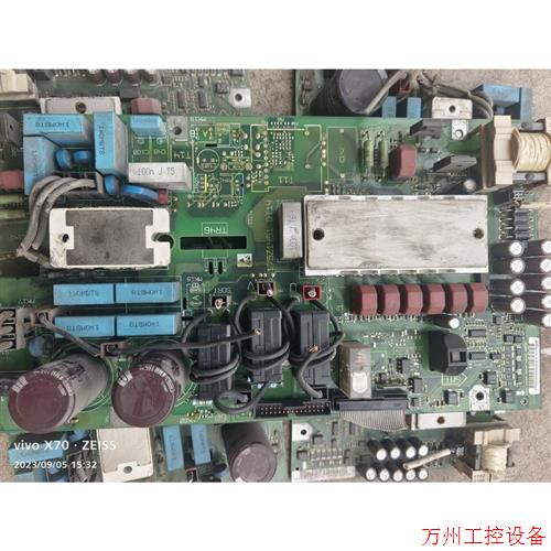 议价直拍不发:议价175Z1451 DT14 丹佛斯变频器驱动板 带模块DP1