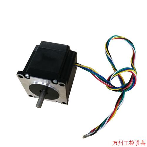 议价直拍不发:57步进电机 两相六线 机身长56mm 轴径6.35mm 2.0A