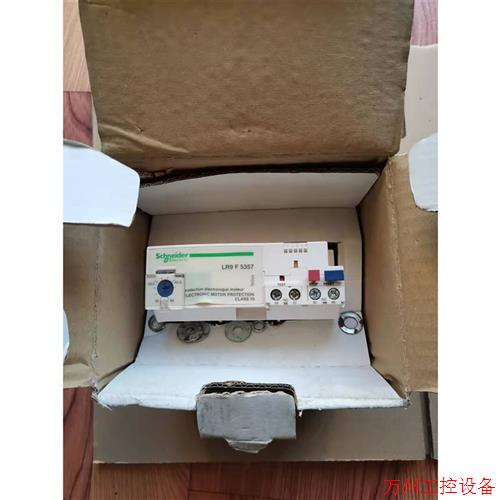 议价直拍不发:丰炜ⅤB0-32MT-A  PLC. 成色漂亮,功能全正常的