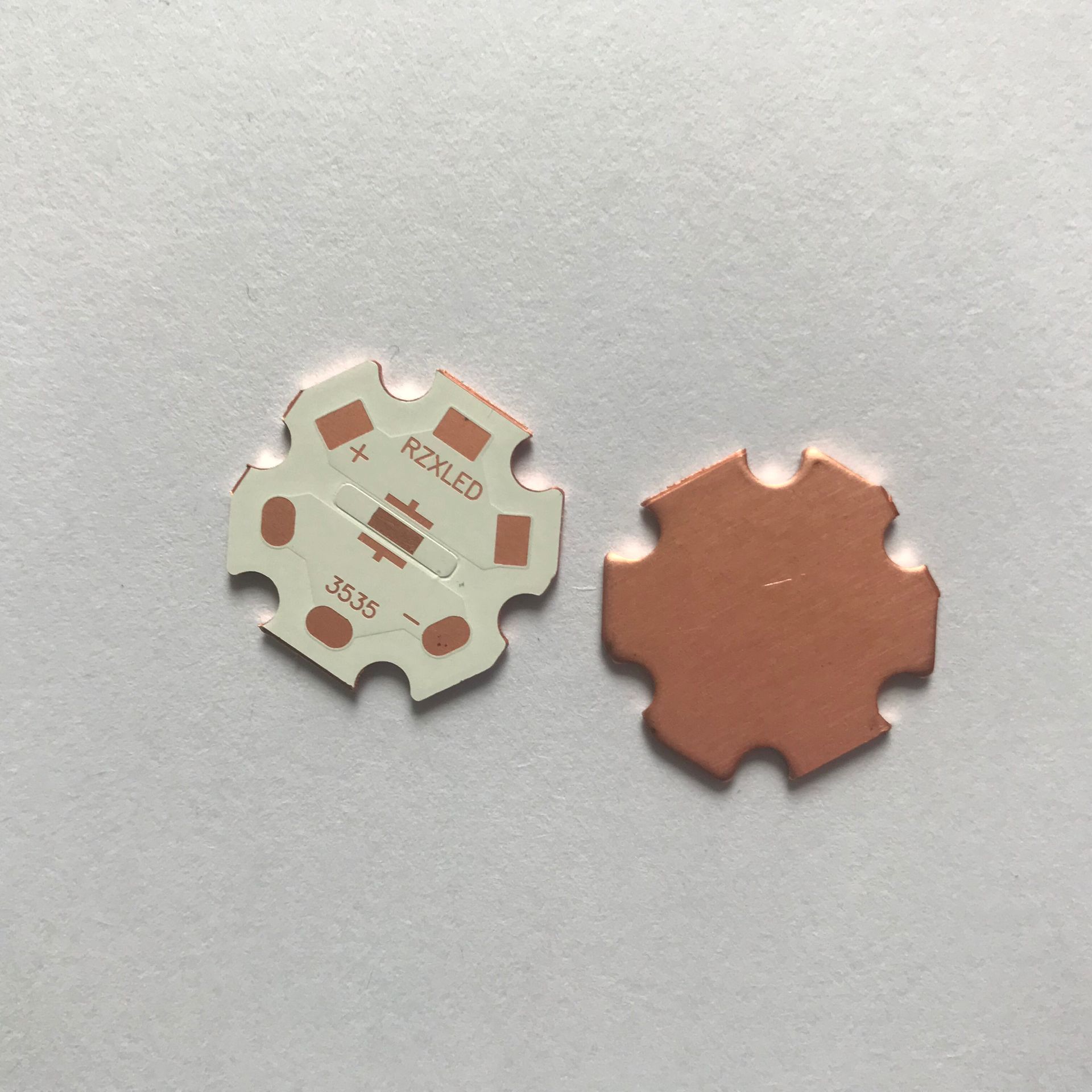 LED3535XPE热电分离铜基板20mm梅花型XPG灯珠用PCB线路板