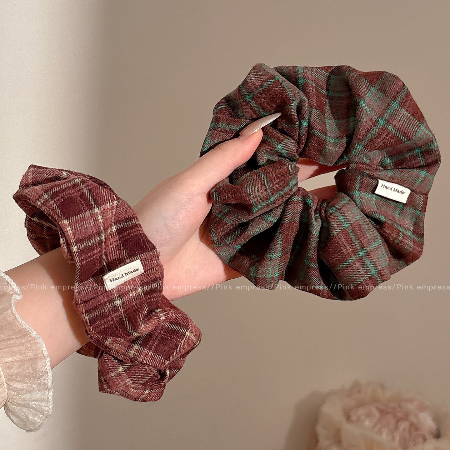 复古深色系格纹大肠发圈女2025新款秋冬发绳高弹力橡皮筋头绳发饰,饰品/流行首饰/时尚饰品新,发饰,淘宝优惠券,粉丝福利购,淘宝优惠卷