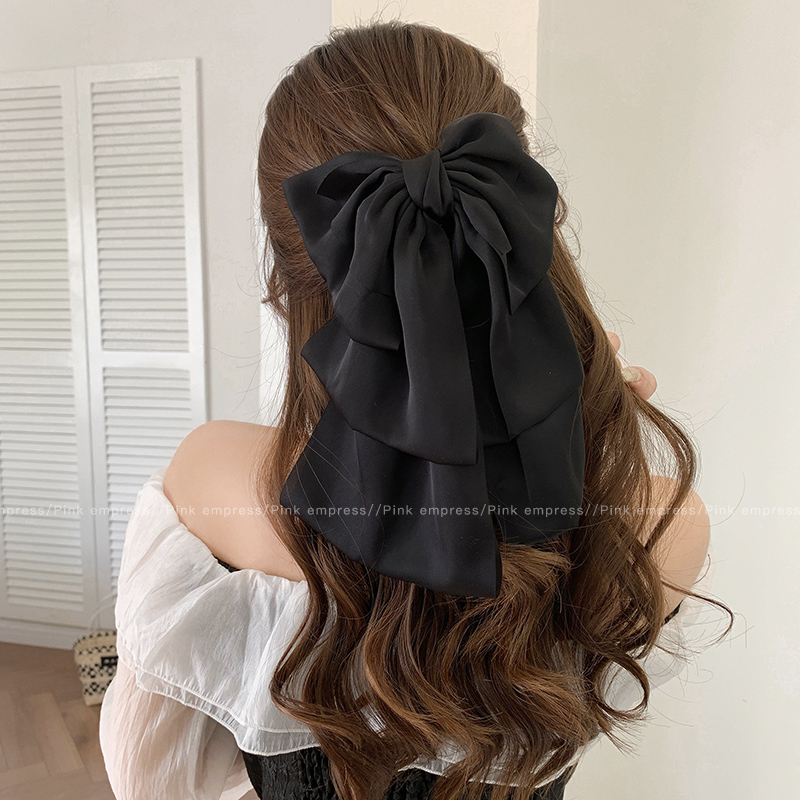 2023年新款气质高级感抓夹