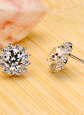 美国正品莫桑石四爪耳钉D色一克拉钻石珠宝带证书测钻笔70280