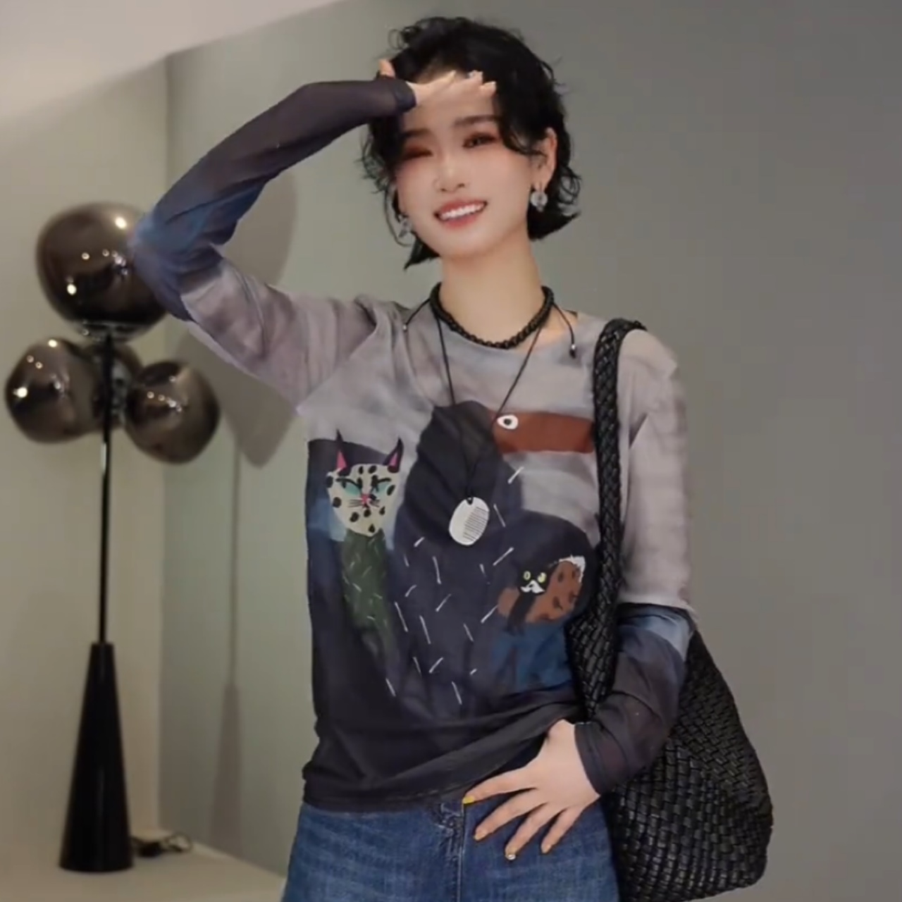 欧货时尚气质上衣女高级感