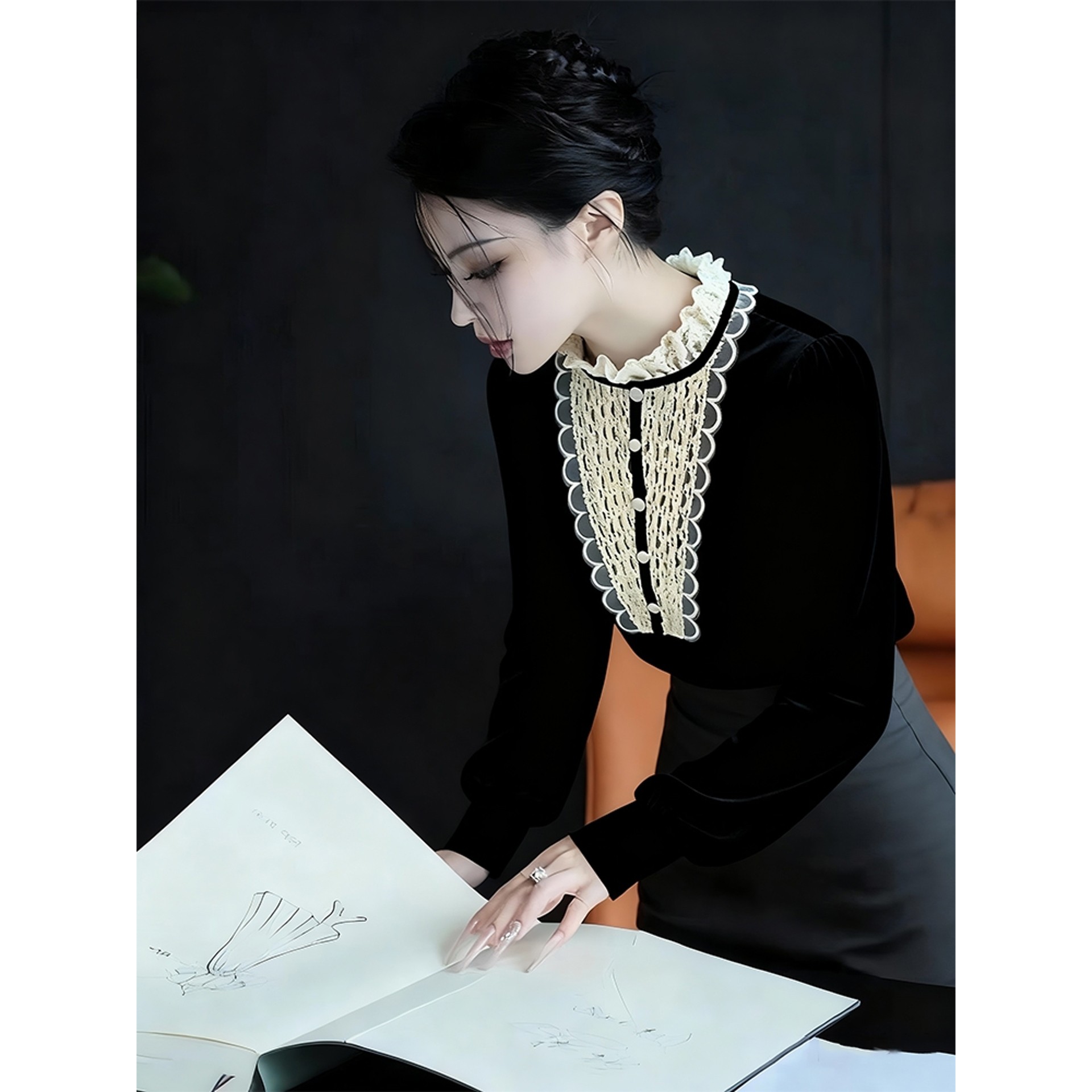 法式复古黑色丝绒拼接打底衬衫女内搭设计感秋冬巨好看甜辣妹上衣