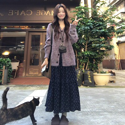 巨好看的紫色针织开衫毛衣