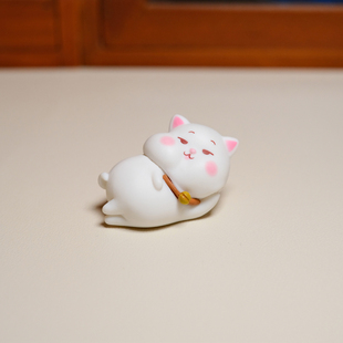 无聊了 饰品 摆几只可爱小猫治愈电脑桌面日式 工位办公桌小摆件装