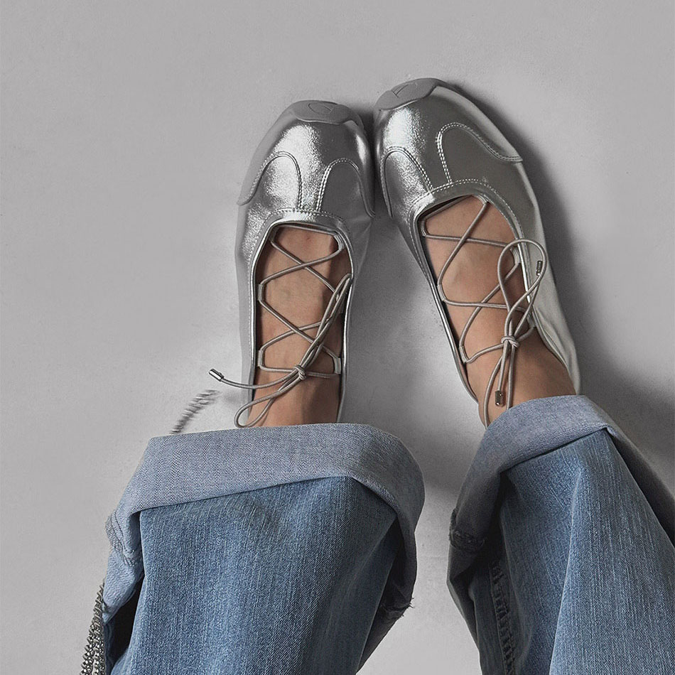 韩小爱复古银色交叉绑带内增高平底软底浅口芭蕾舞鞋单鞋女2026春