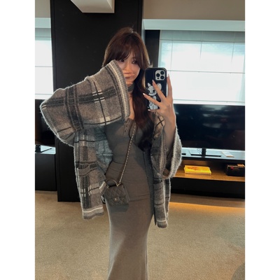 IN MIMIFACE 多色V领针织2024秋季毛衣开衫慵懒风宽松毛线外套女