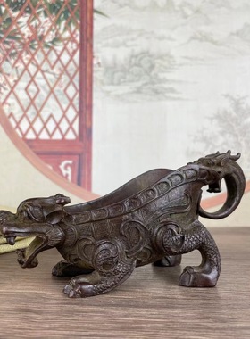 古玩铜器杂项收藏仿古做旧战国龙头酒杯包浆老道家居客厅工艺