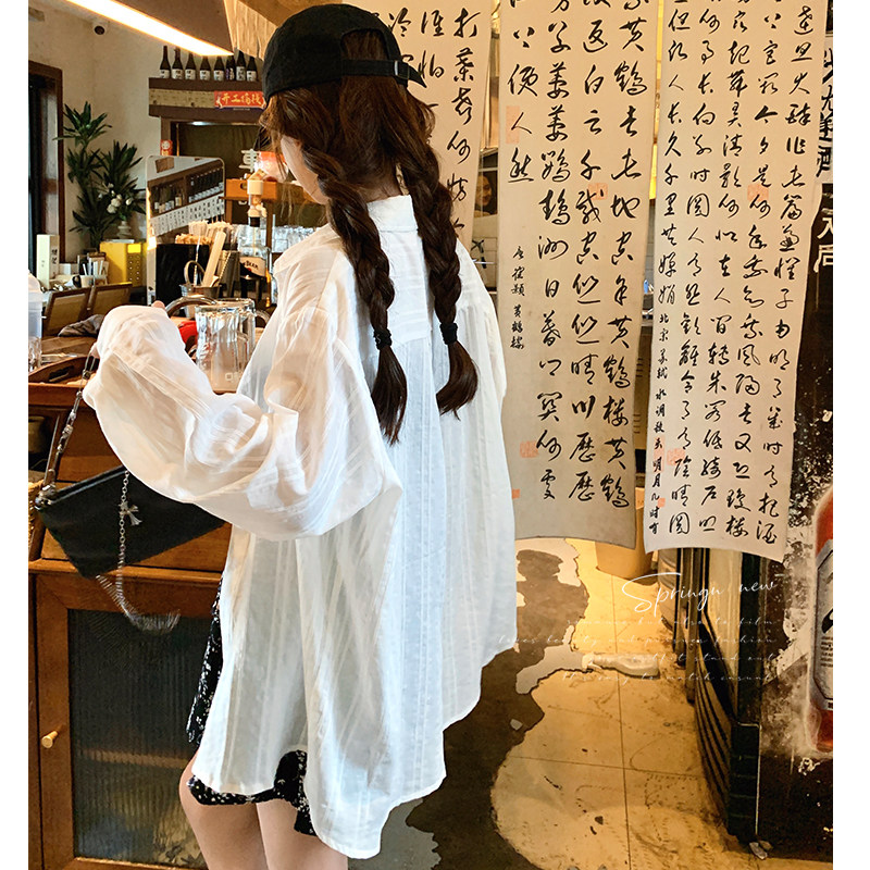 白色时尚简约防晒衬衫女2025夏季新款氛围感宽松轻薄透气长袖上衣图片