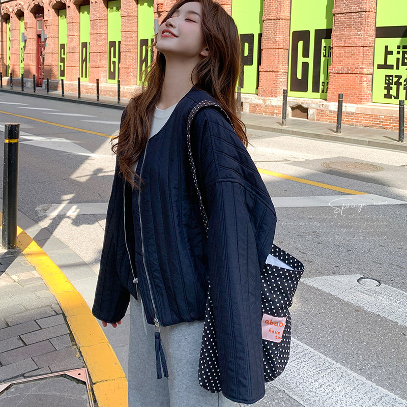 新款！！现货圆领压棉外套Q193P195K288,女装短外套,两个王小姐