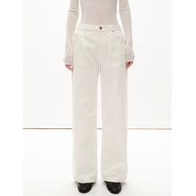 MHV ARCHIVE 中腰纯棉 春日松弛感 白色微阔喇叭牛仔裤