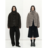 复古盘扣拼接 MHV ARCHIVE 女士宽松羊羔绒外套